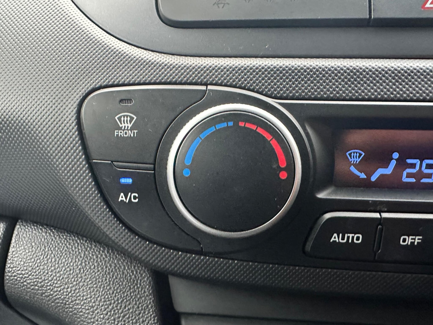 Used Hyundai i10 2018 for sale - 76701953: Photo 37