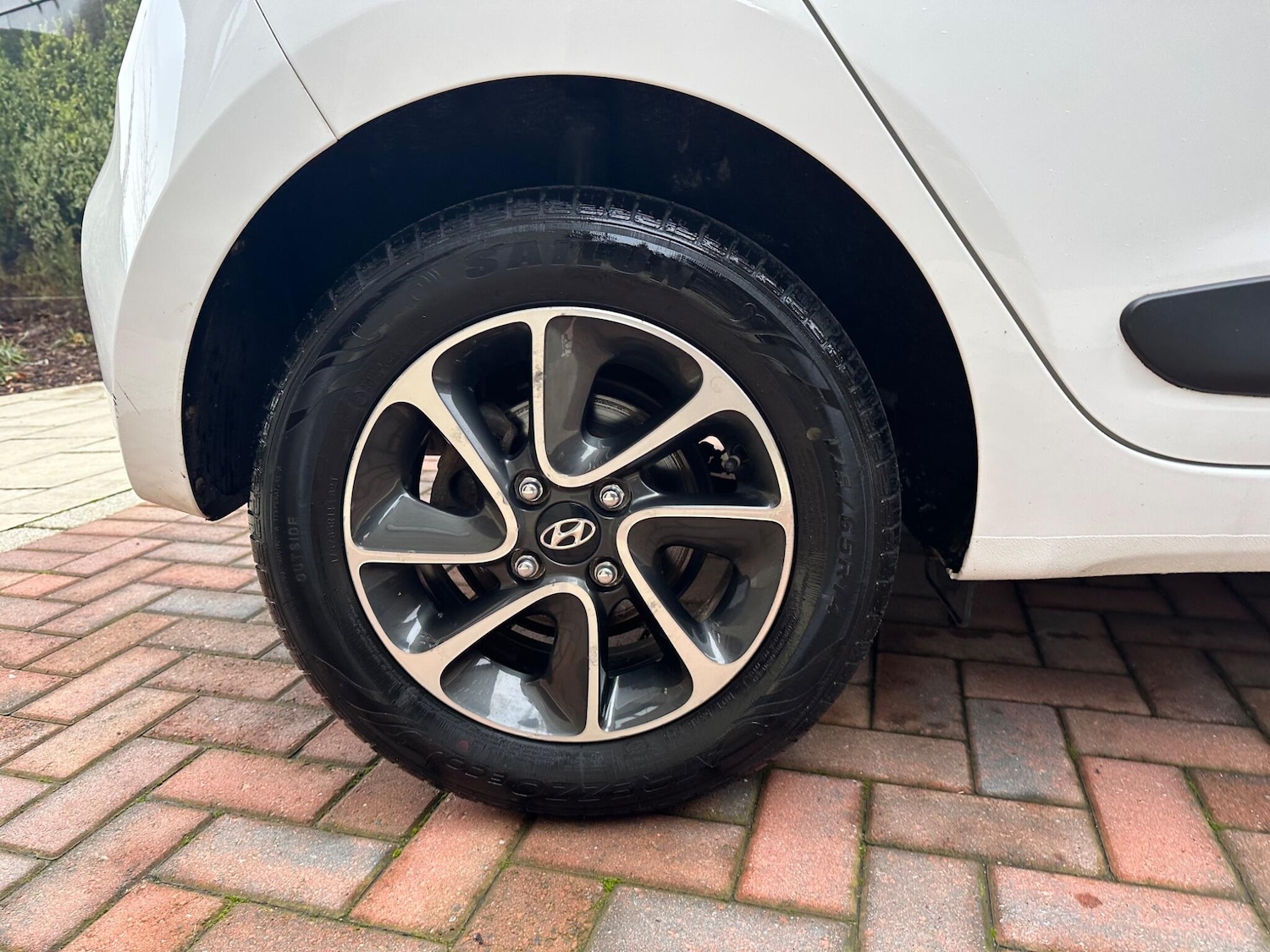 Used Hyundai i10 2018 for sale - 76701953: Photo 40