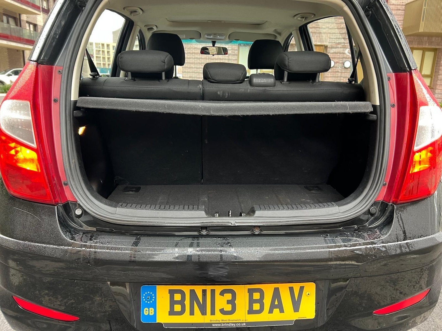 Used Hyundai i10 2013 for sale - 76975917: Photo 13