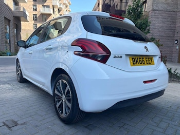 Used Peugeot 208 2016 for sale - 79012825: Photo