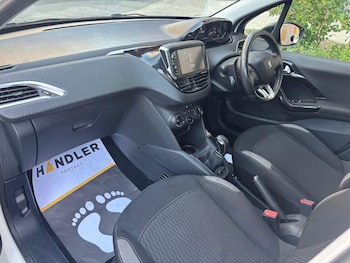 Used Peugeot 208 2016 for sale - 79012825: Photo