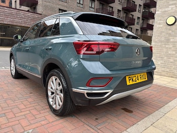 Used Volkswagen T-Roc 2024 for sale - 78548149: Photo