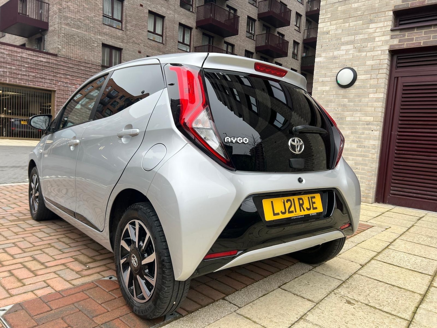 Used Toyota AYGO 2021 for sale - 77793693: Photo 2