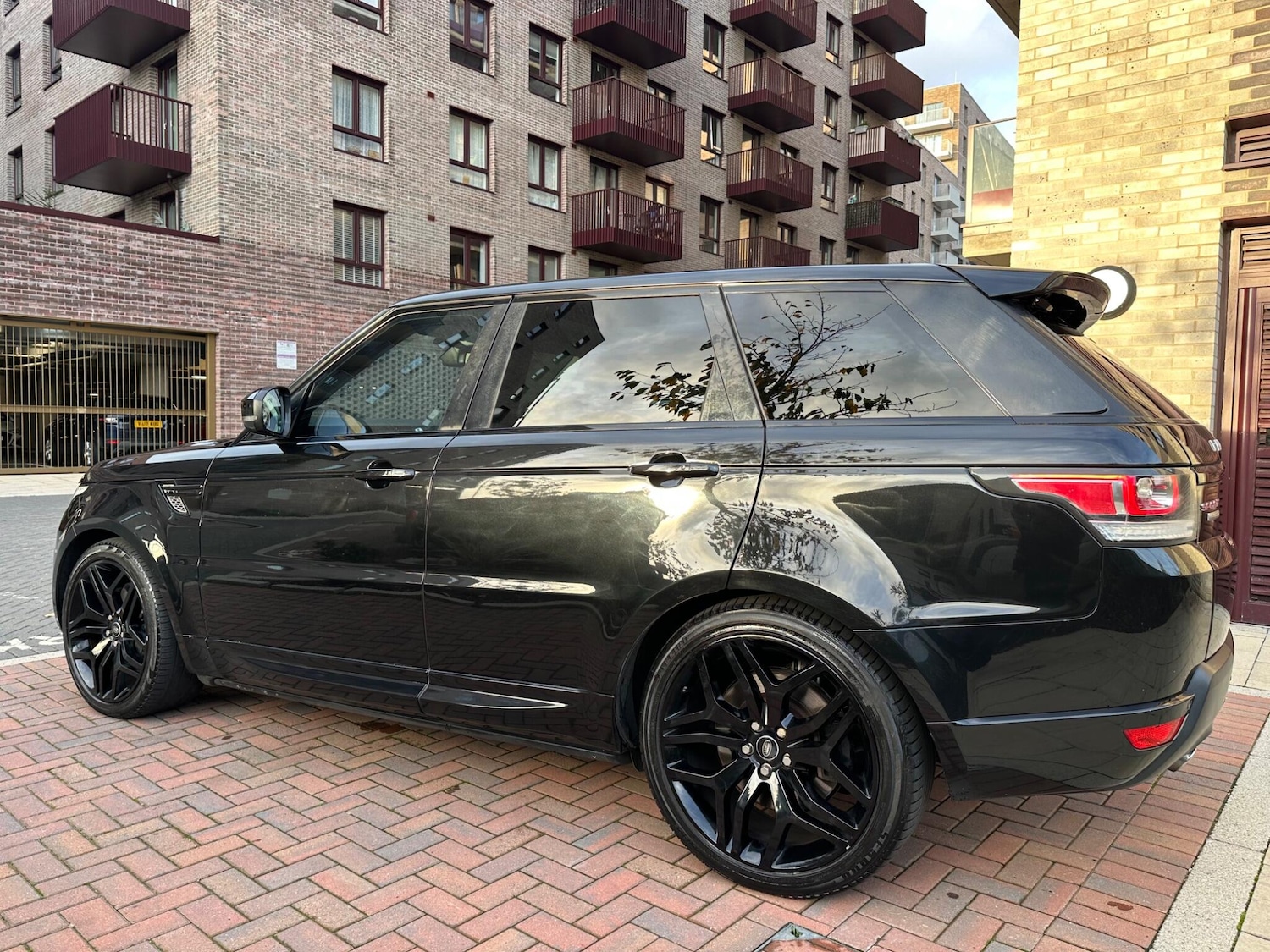 Used Land Rover Range Rover Sport 2016 for sale - 76561880: Photo 14