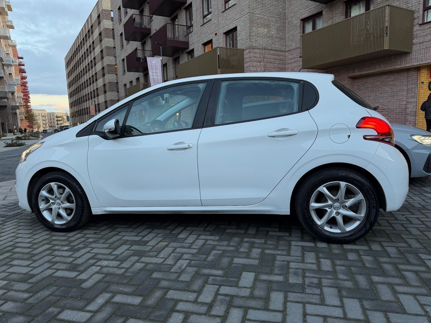 Used Peugeot 208 2016 for sale - 76801441: Photo 18
