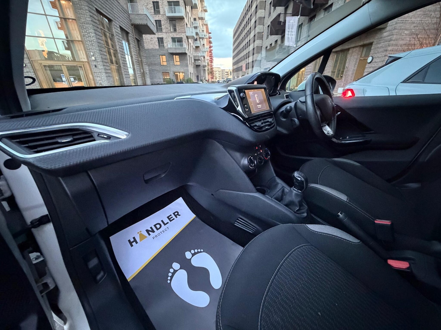 Used Peugeot 208 2016 for sale - 76801441: Photo 34