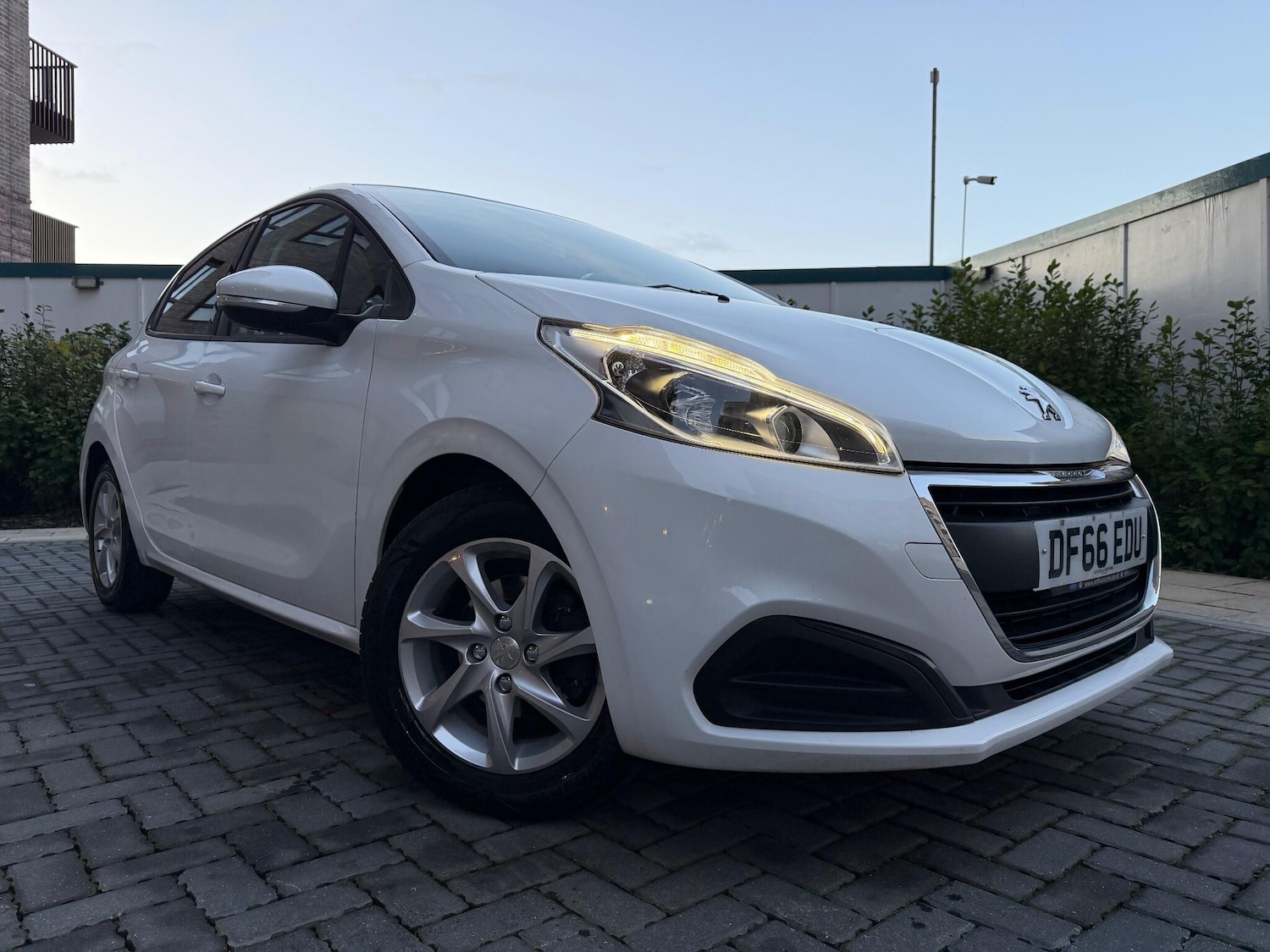 Used Peugeot 208 2016 for sale - 76801441: Photo 8