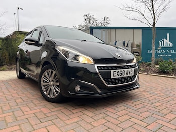 Used Peugeot 208 2018 for sale - 77267031: Photo