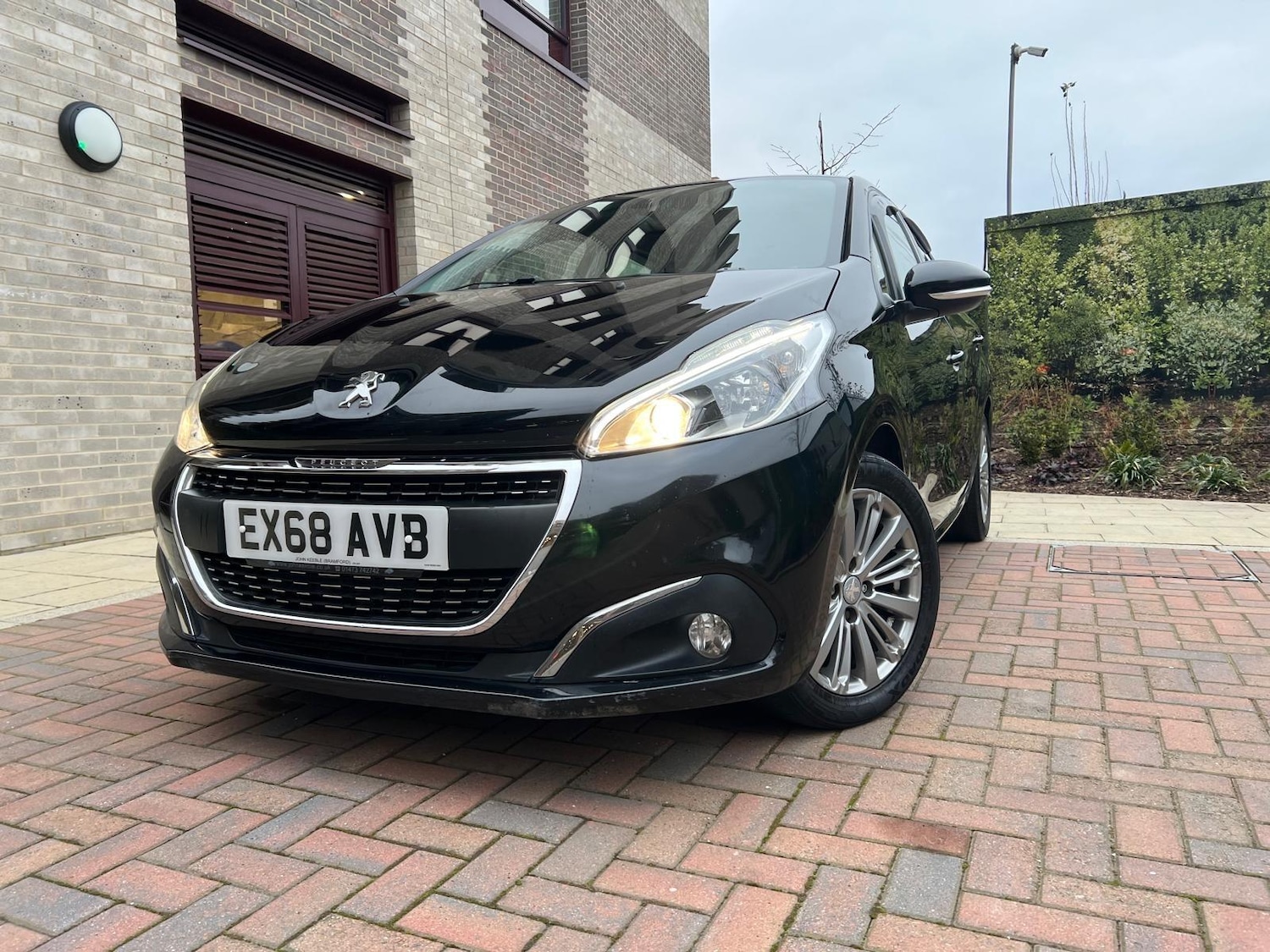 Used Peugeot 208 2018 for sale - 77267031: Photo 5