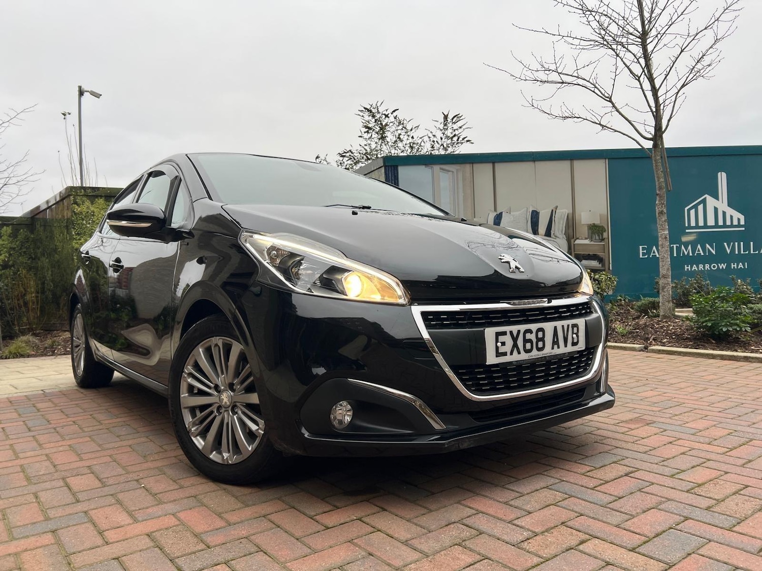 Used Peugeot 208 2018 for sale - 77267031: Photo 8
