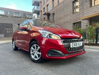 Used Peugeot 208 2018 for sale - 77050253: Photo