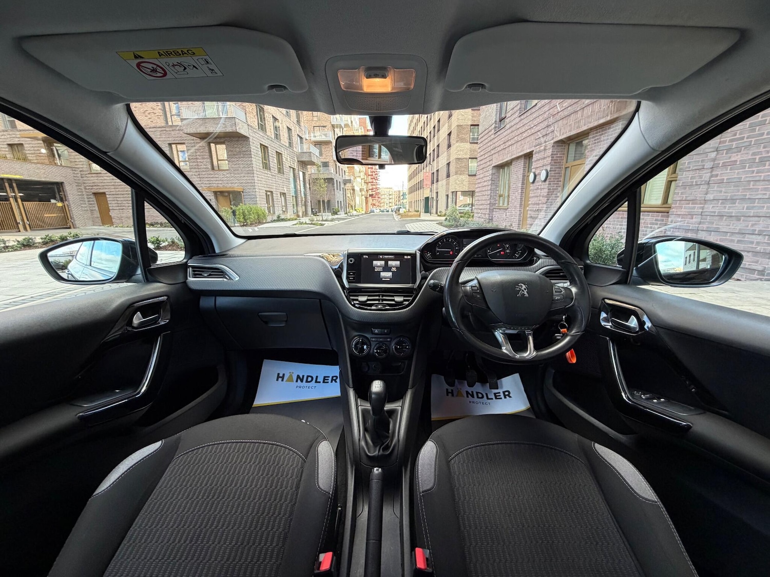 Used Peugeot 208 2016 for sale - 76913827: Photo 26