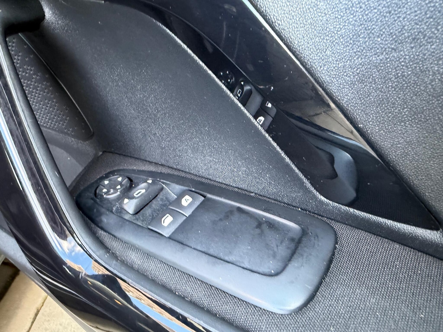 Used Peugeot 208 2016 for sale - 76913827: Photo 36