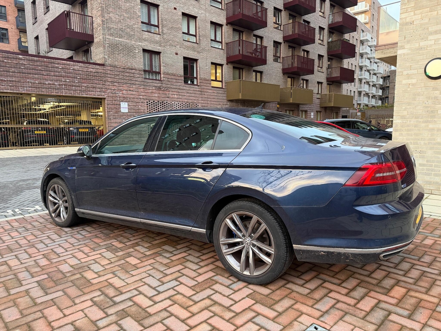 Used Volkswagen Passat 2017 for sale - 77155903: Photo 12