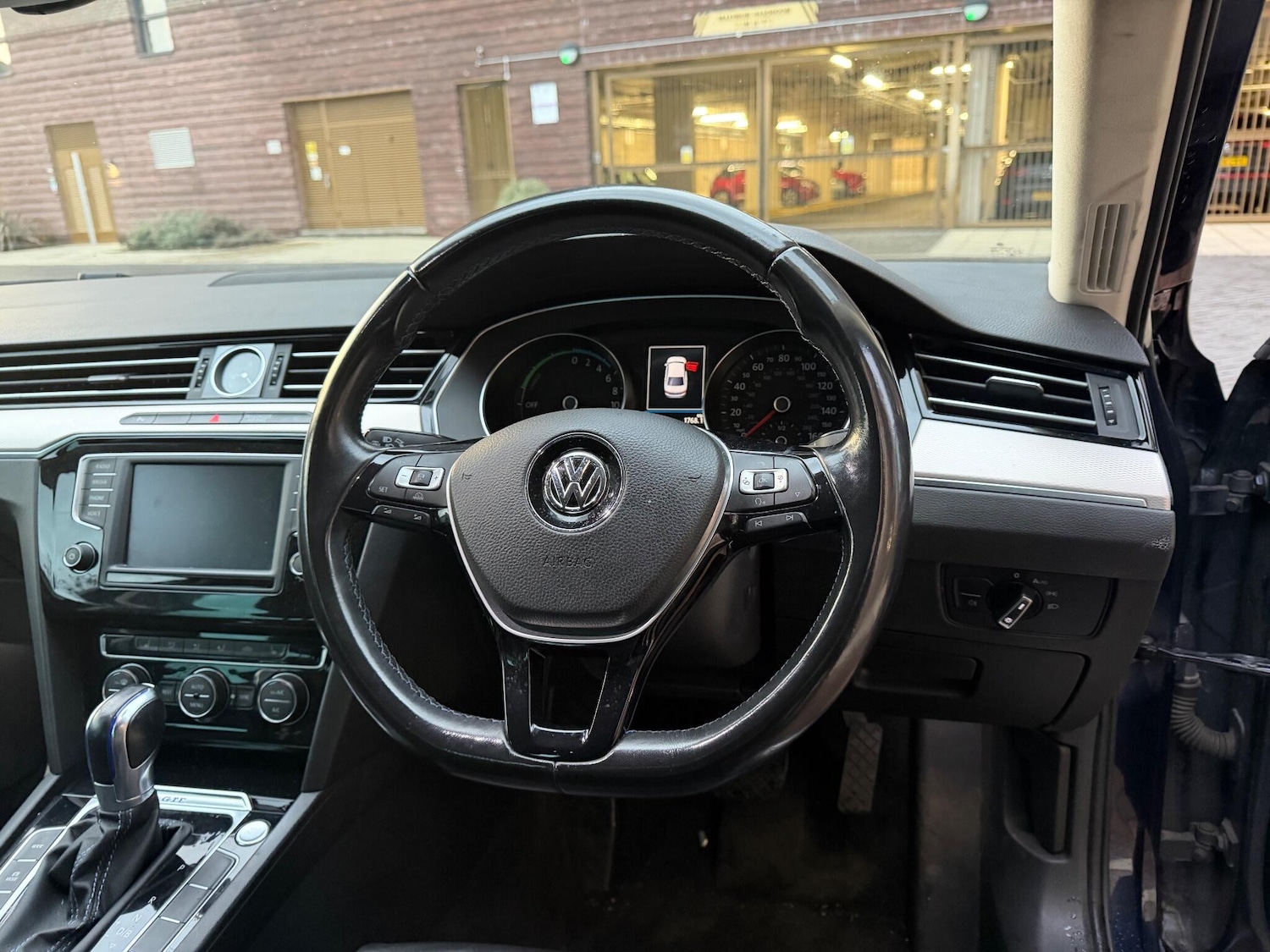 Used Volkswagen Passat 2017 for sale - 77155903: Photo 17