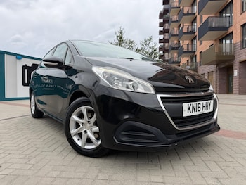 Used Peugeot 208 2016 for sale - 79540517: Photo