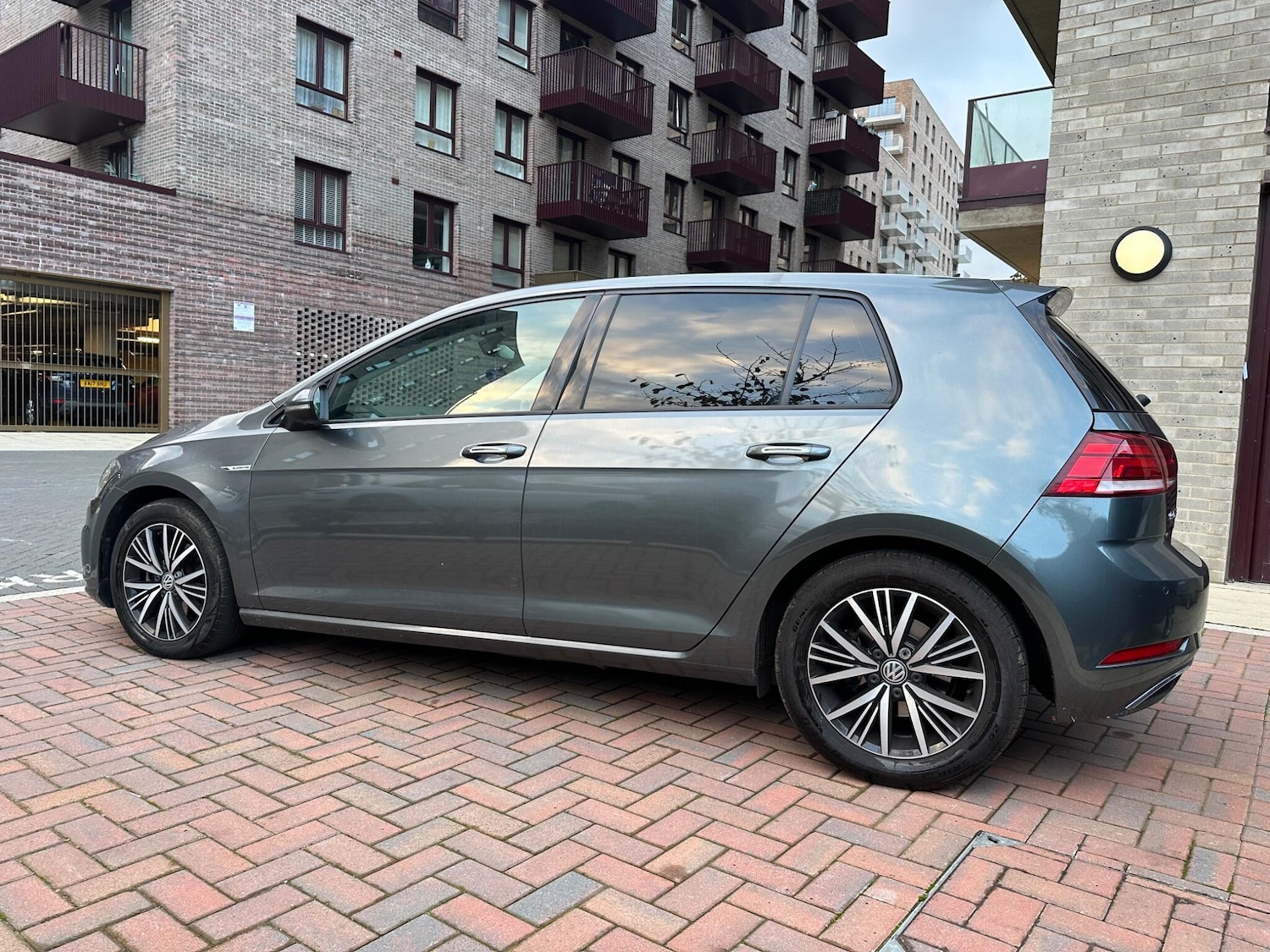 Used Volkswagen Golf for sale - 76702040: Photo 17