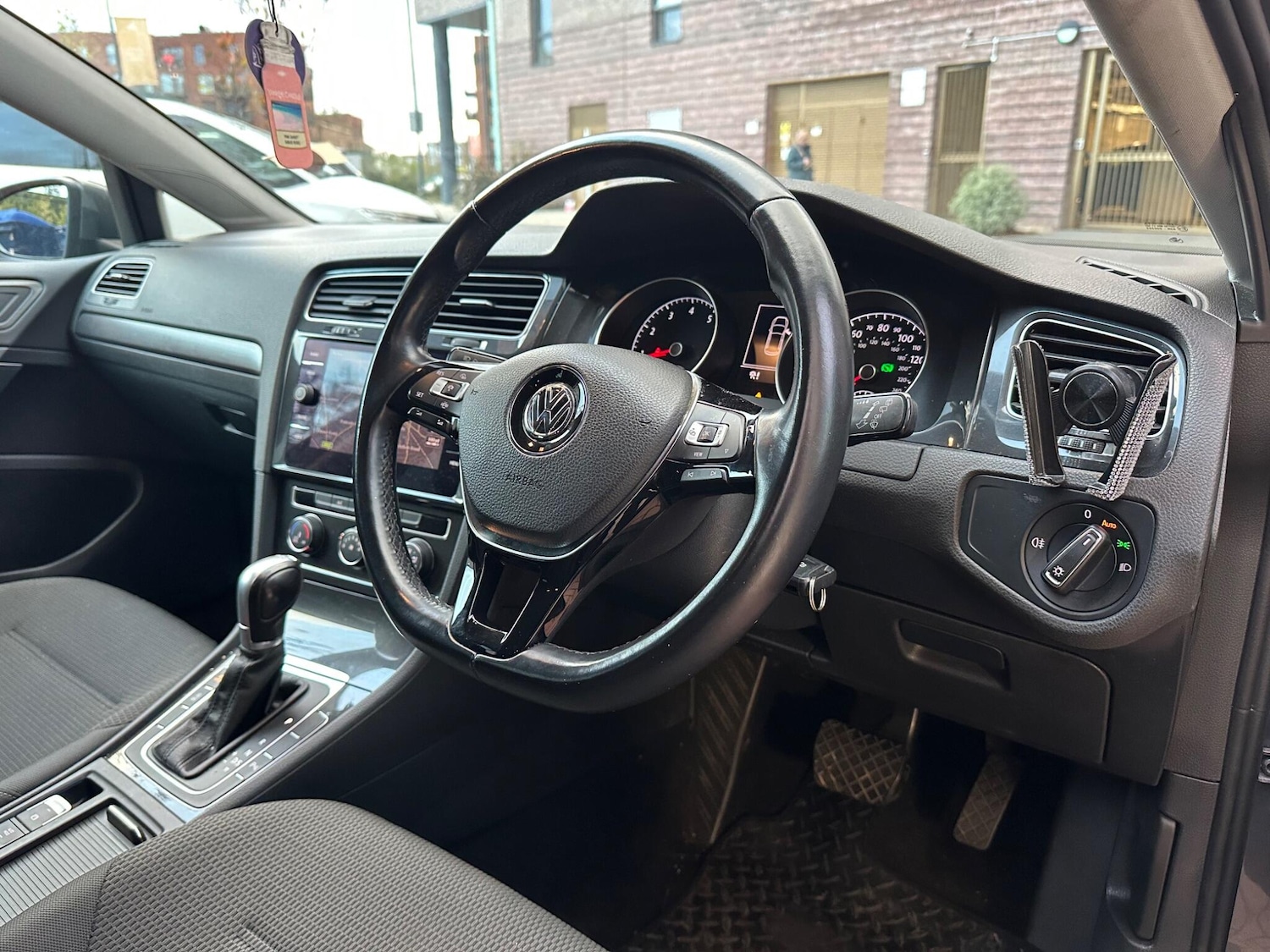 Used Volkswagen Golf for sale - 76702040: Photo 24