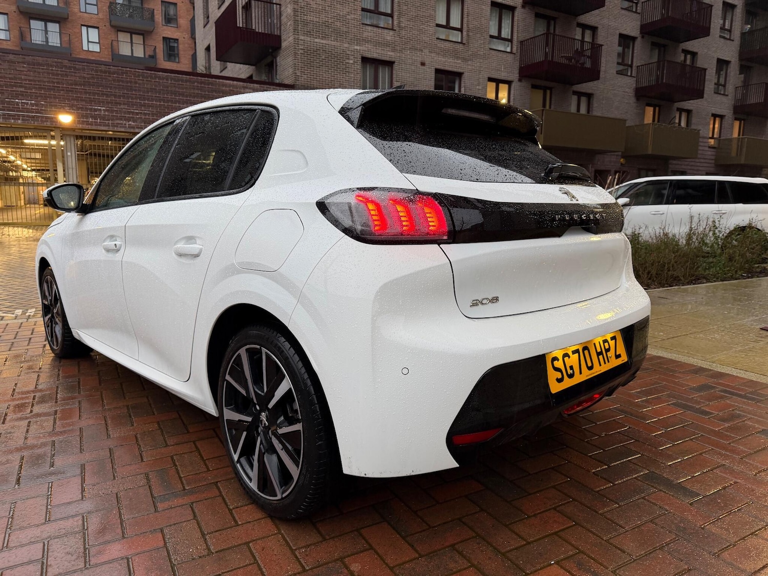 Used Peugeot 208 2020 for sale - 77155286: Photo 2