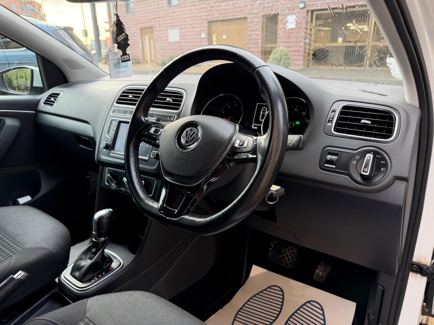 Used Volkswagen Polo 2017 for sale - 75678398: Photo 21