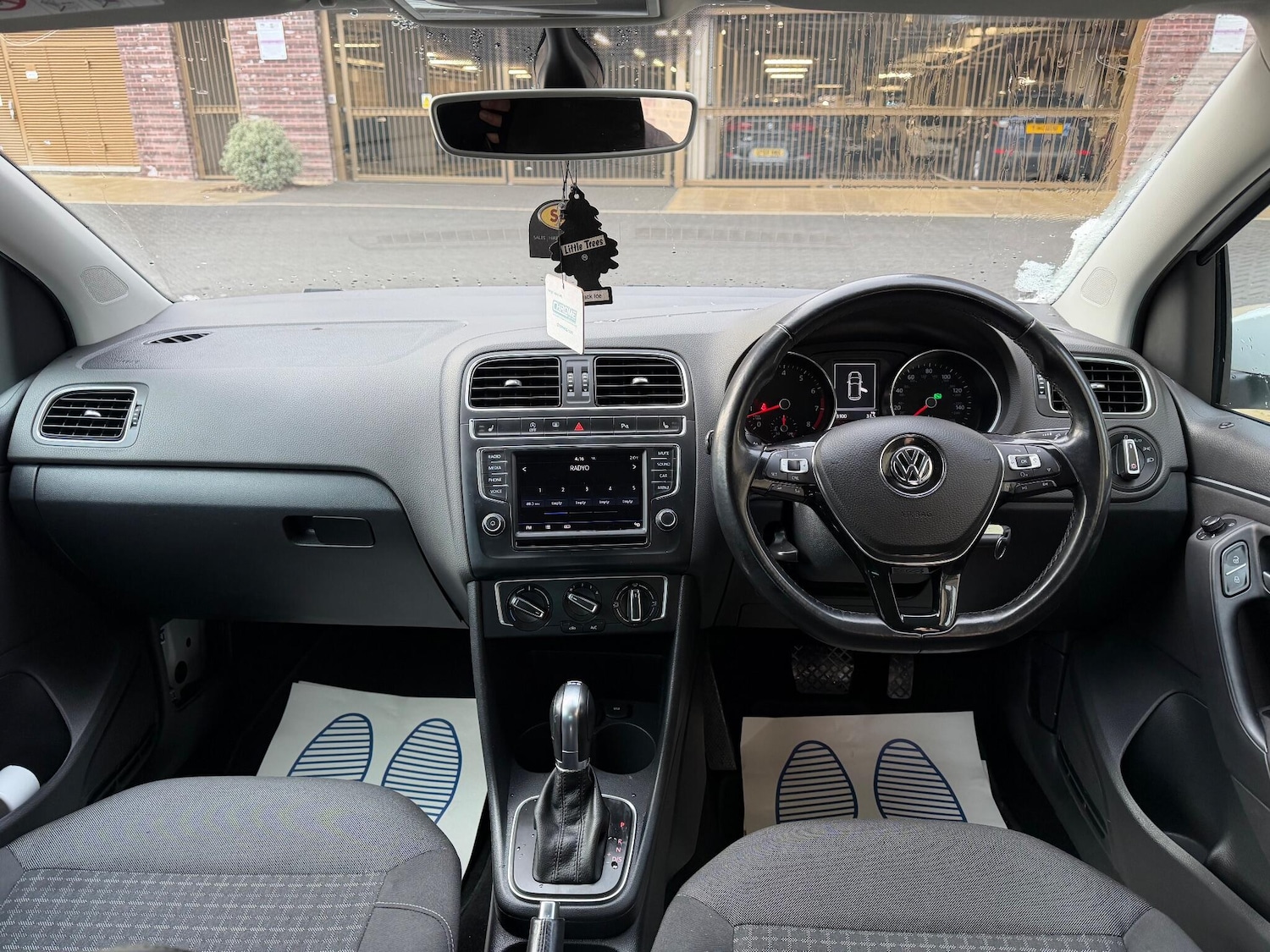 Used Volkswagen Polo 2017 for sale - 75678398: Photo 23