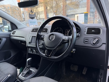 Used Volkswagen Polo 2017 for sale - 75678398: Photo