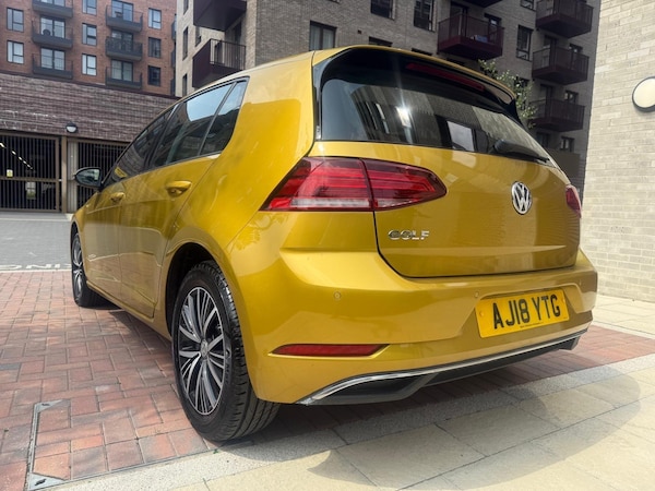 Used Volkswagen Golf 2018 for sale - 74921338: Photo 2
