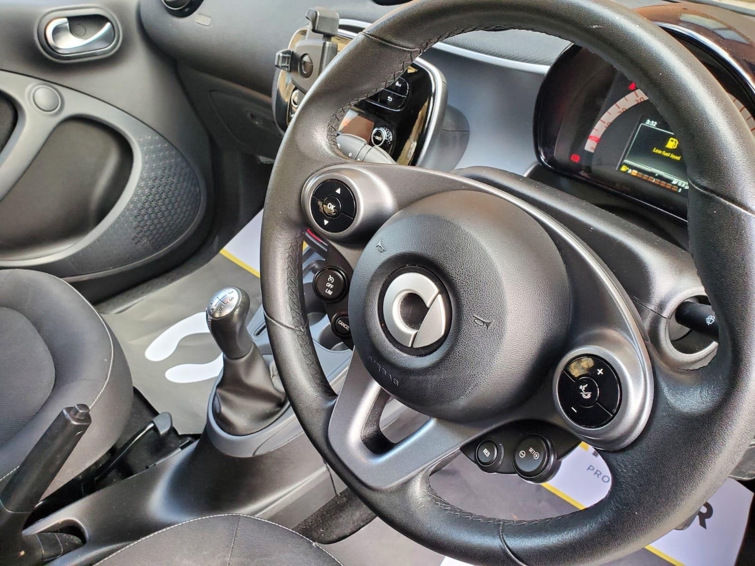 Used smart forfour 2017 for sale - 76167102: Photo 25