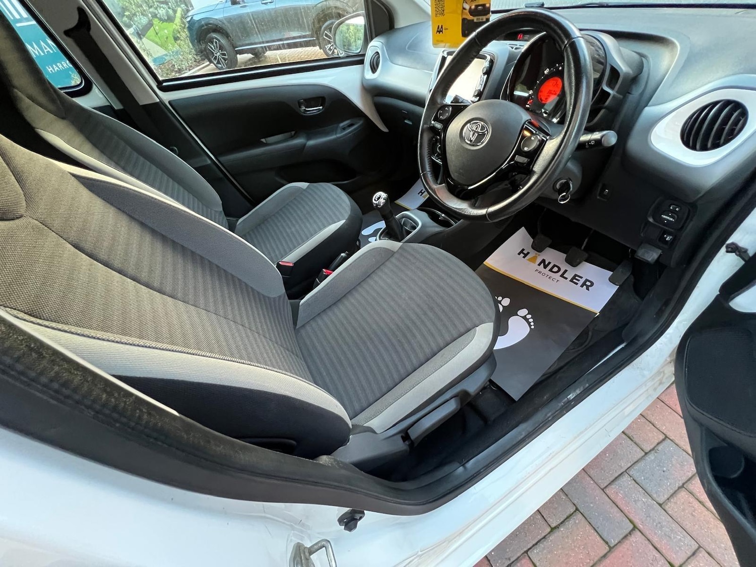 Used Toyota AYGO 2018 for sale - 75302038: Photo 20