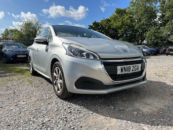 Used Peugeot 208 2018 for sale - 75883872: Photo