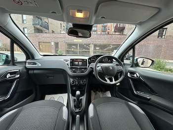 Used Peugeot 208 2018 for sale - 75883872: Photo