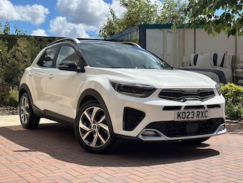 Used Kia Stonic 2023 for sale - 78854433: Photo