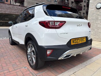 Used Kia Stonic 2023 for sale - 78854433: Photo
