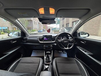 Used Kia Stonic 2023 for sale - 78854433: Photo