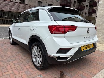 Used Volkswagen T-Roc 2020 for sale - 78562389: Photo