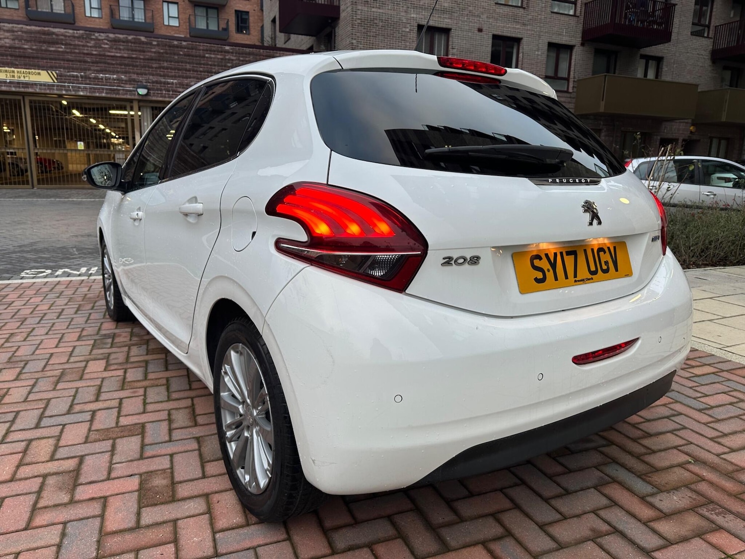 Used Peugeot 208 2017 for sale - 76671654: Photo 2