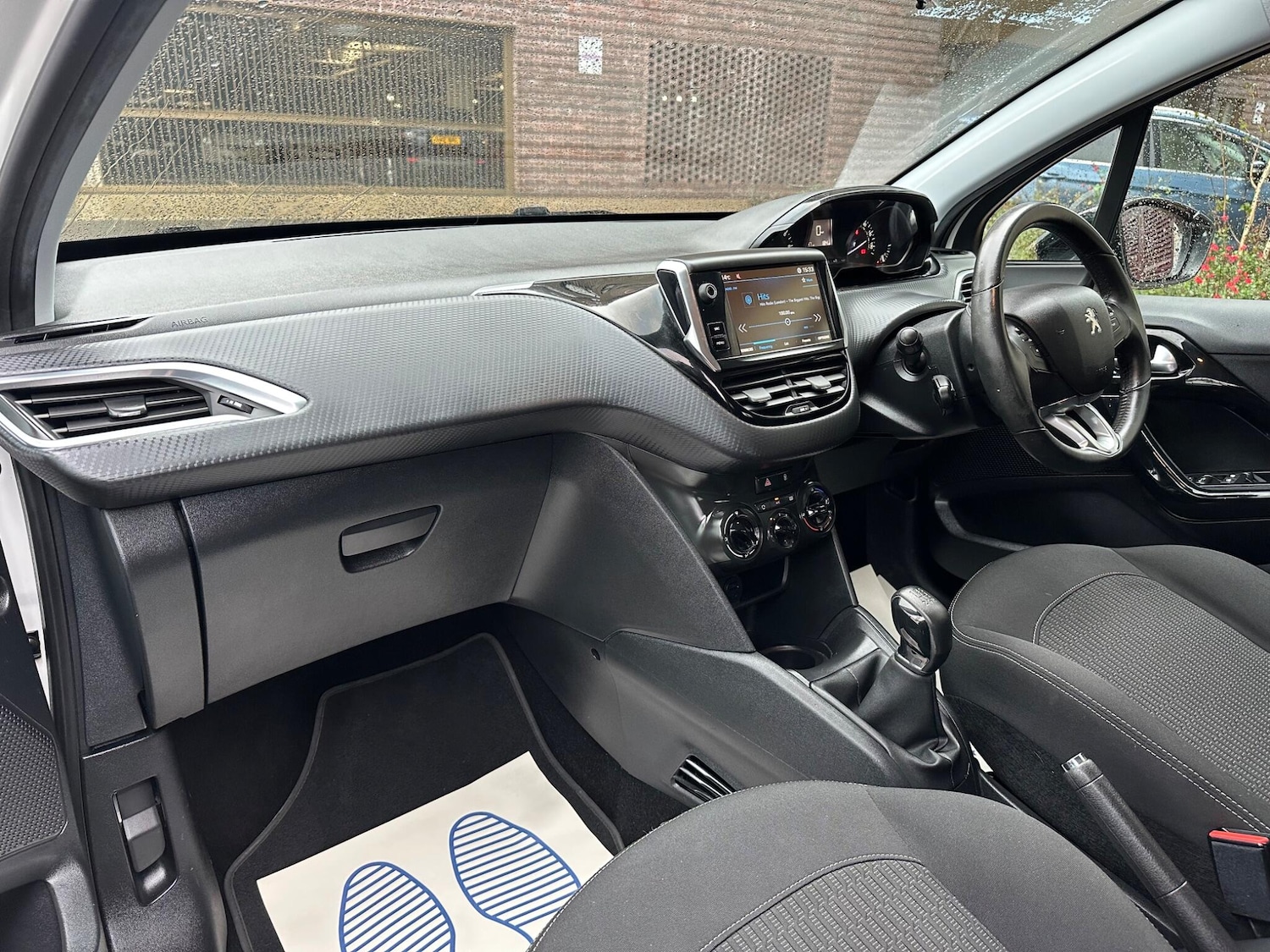 Used Peugeot 208 2017 for sale - 76671654: Photo 29