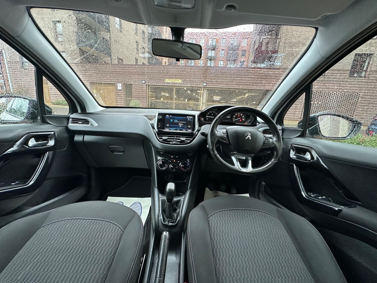 Used Peugeot 208 2017 for sale - 76671654: Photo 4