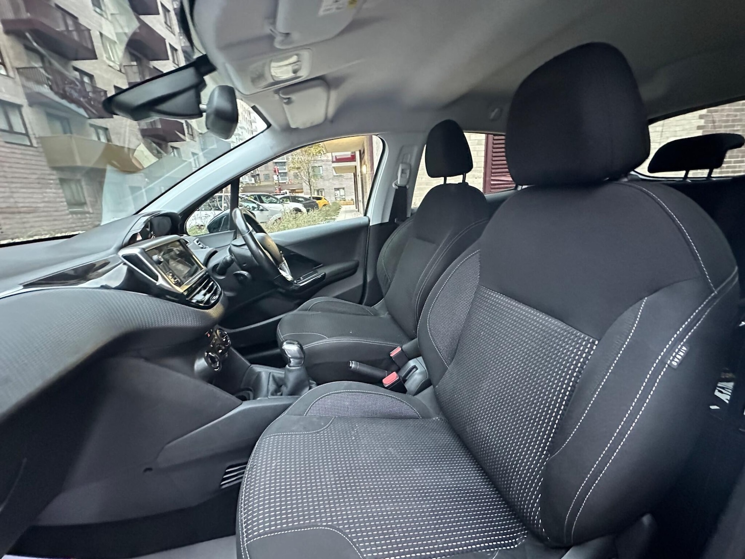 Used Peugeot 208 2017 for sale - 76671654: Photo 43