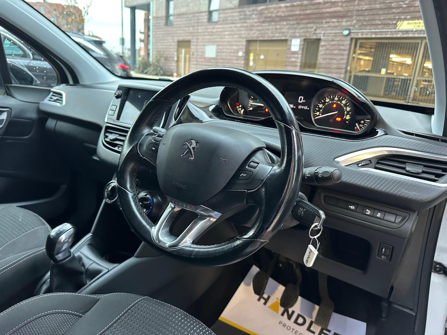 Used Peugeot 208 2017 for sale - 76671654: Photo 5