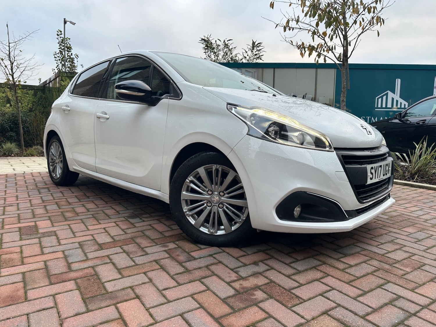 Used Peugeot 208 2017 for sale - 76671654: Photo 9