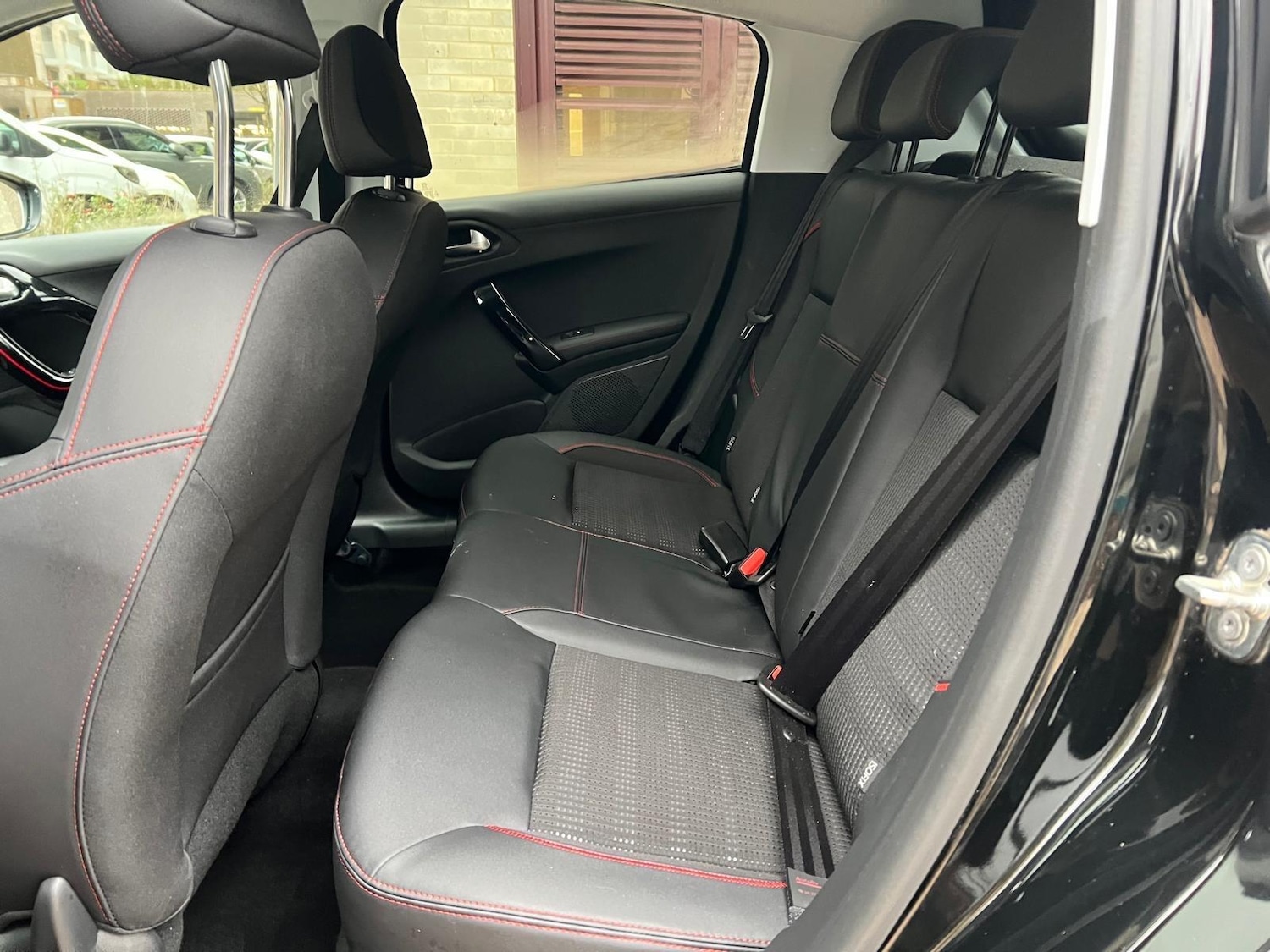 Used Peugeot 208 2018 for sale - 77029209: Photo 13