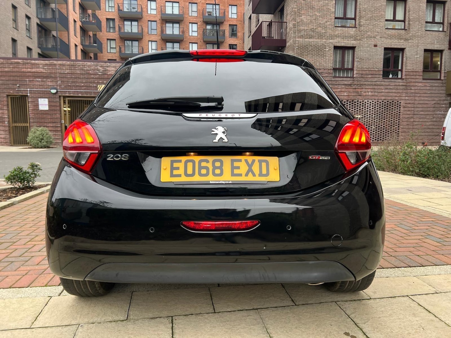 Used Peugeot 208 2018 for sale - 77029209: Photo 16
