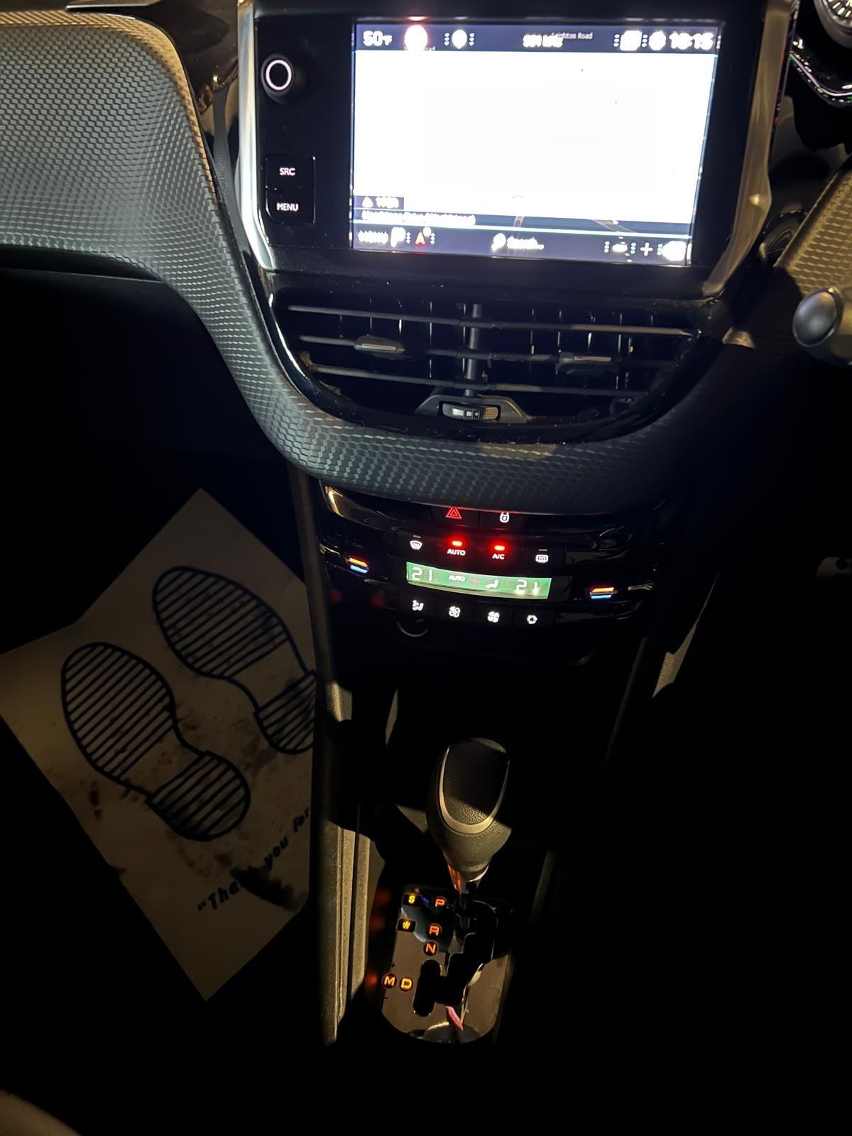 Used Peugeot 208 2018 for sale - 77029209: Photo 3