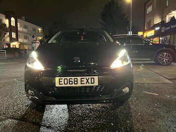 Used Peugeot 208 2018 for sale - 77029209: Photo