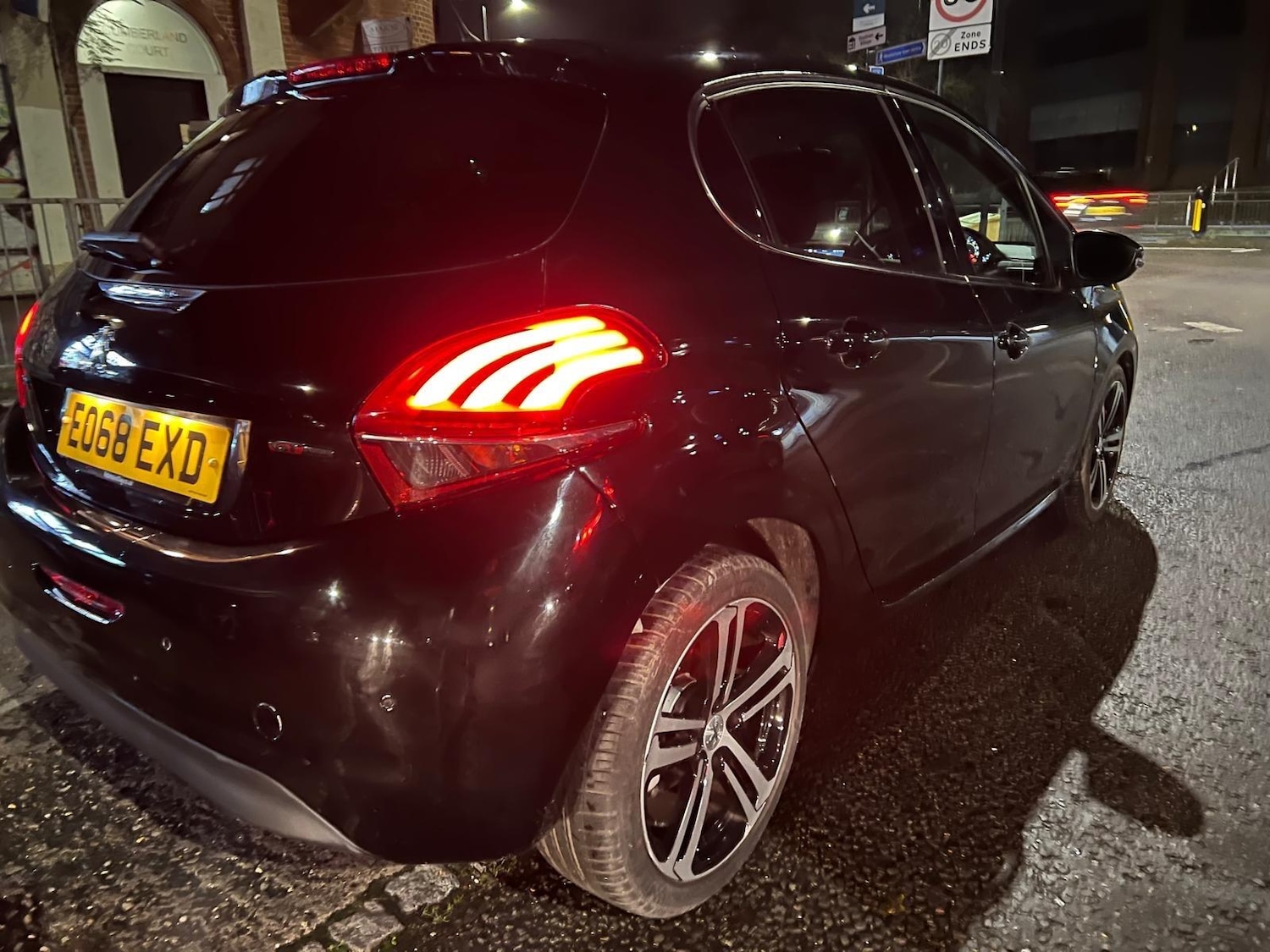 Used Peugeot 208 2018 for sale - 77029209: Photo 8