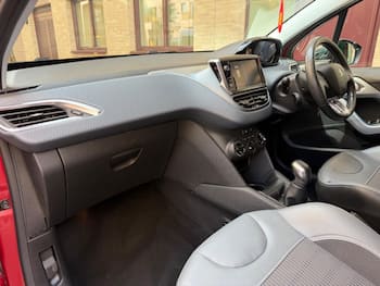 Used Peugeot 208 2018 for sale - 79646004: Photo