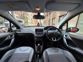 Used Peugeot 208 2018 for sale - 79646004: Photo