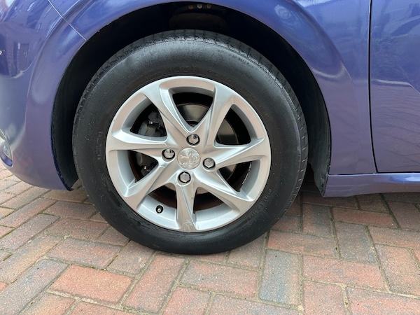 Used Peugeot 208 2015 for sale - 76021205: Photo 28