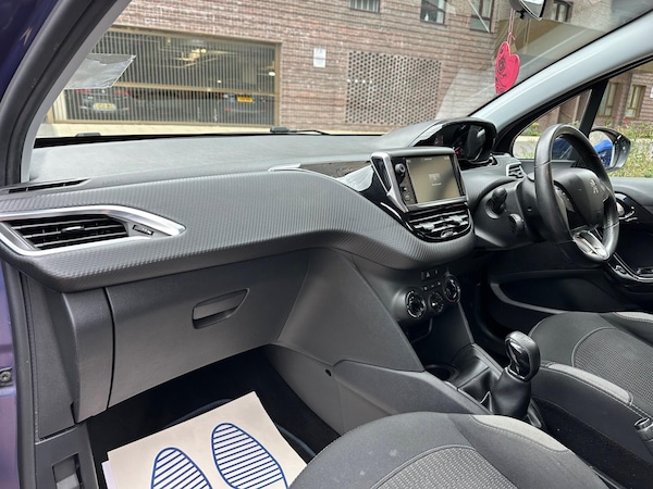 Used Peugeot 208 2015 for sale - 76021205: Photo 4